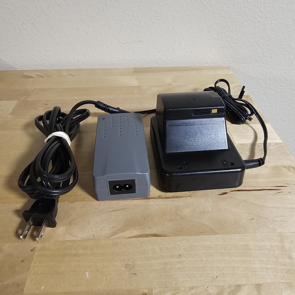 BI Incorporated LOC8 XT Ankle Monitor Battery Charger  Power Adapter - XT-806